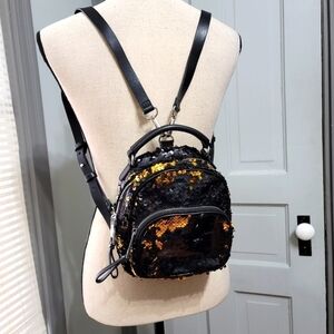 ✨ Zara Basic Gold / Black Sequin Mini Backpack